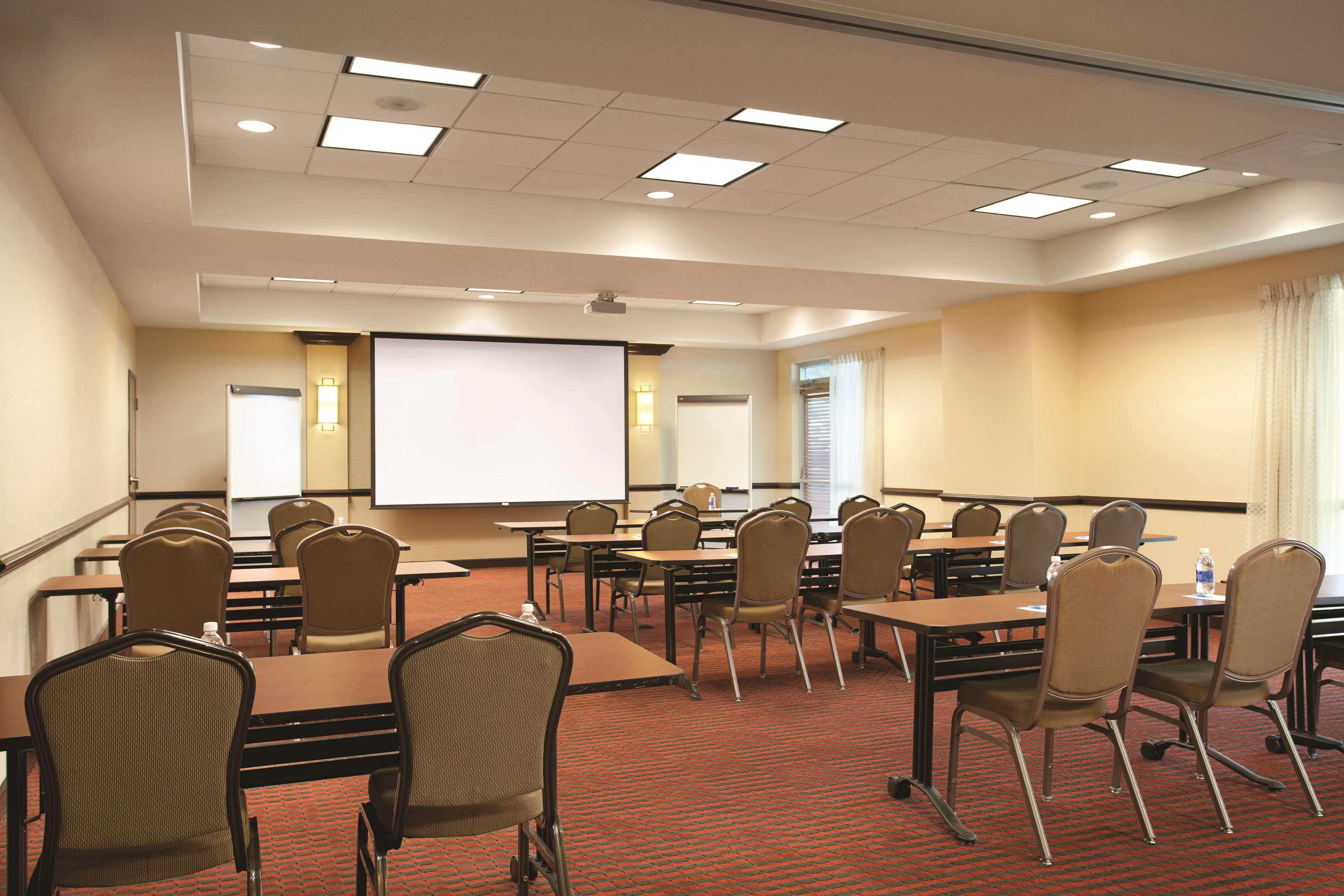 Hyatt Place Dallas/garland/richardson 3*